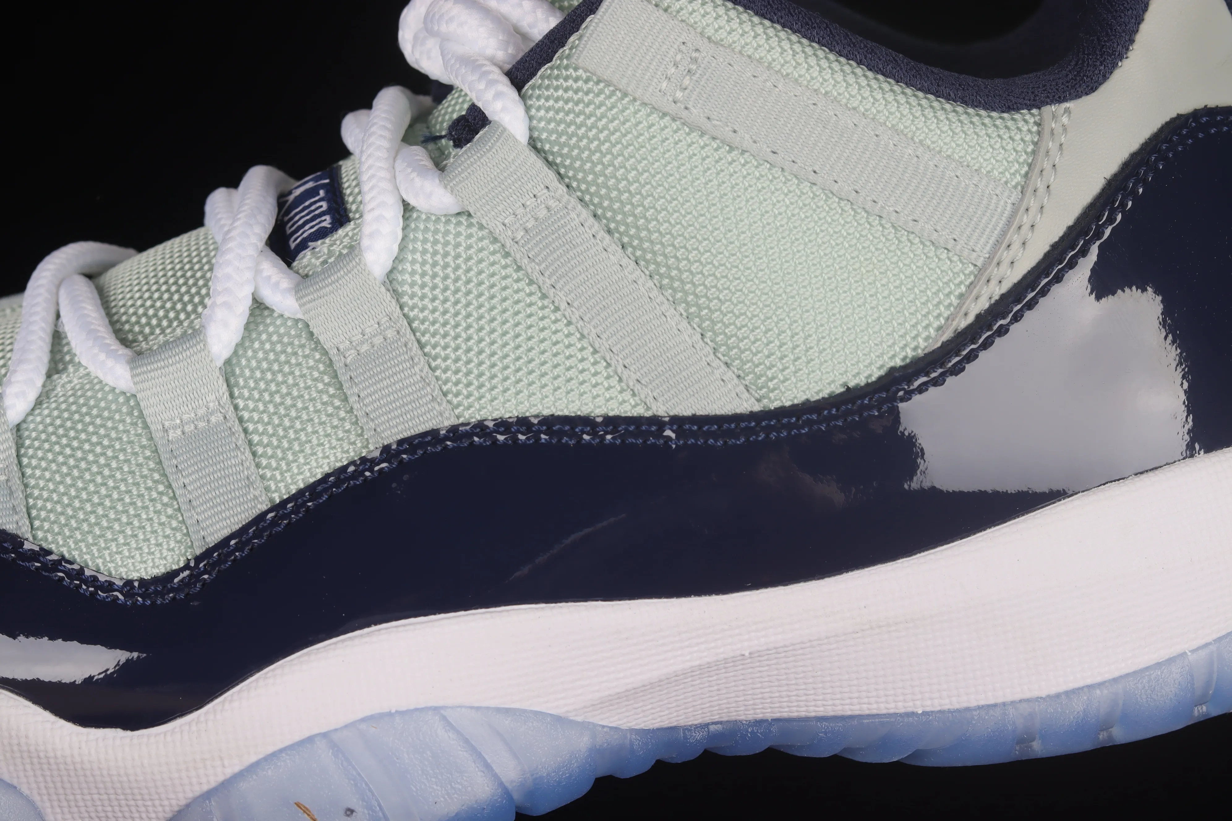 All categories Air Jordan Jordan series basketball shoes Air Jordan 11 F version Air Jordan 11 Retro Low AJ11 navy low top layer genuine standard genuine carbon sports culture basketball shoes 528895-007
